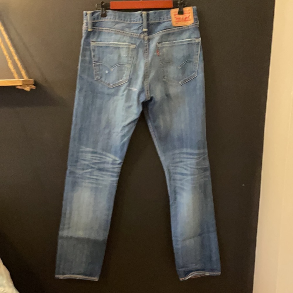 Levi’s - Picture 3 of 4